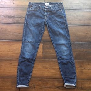 MOTHER jeans with a wash that won’t disappoint